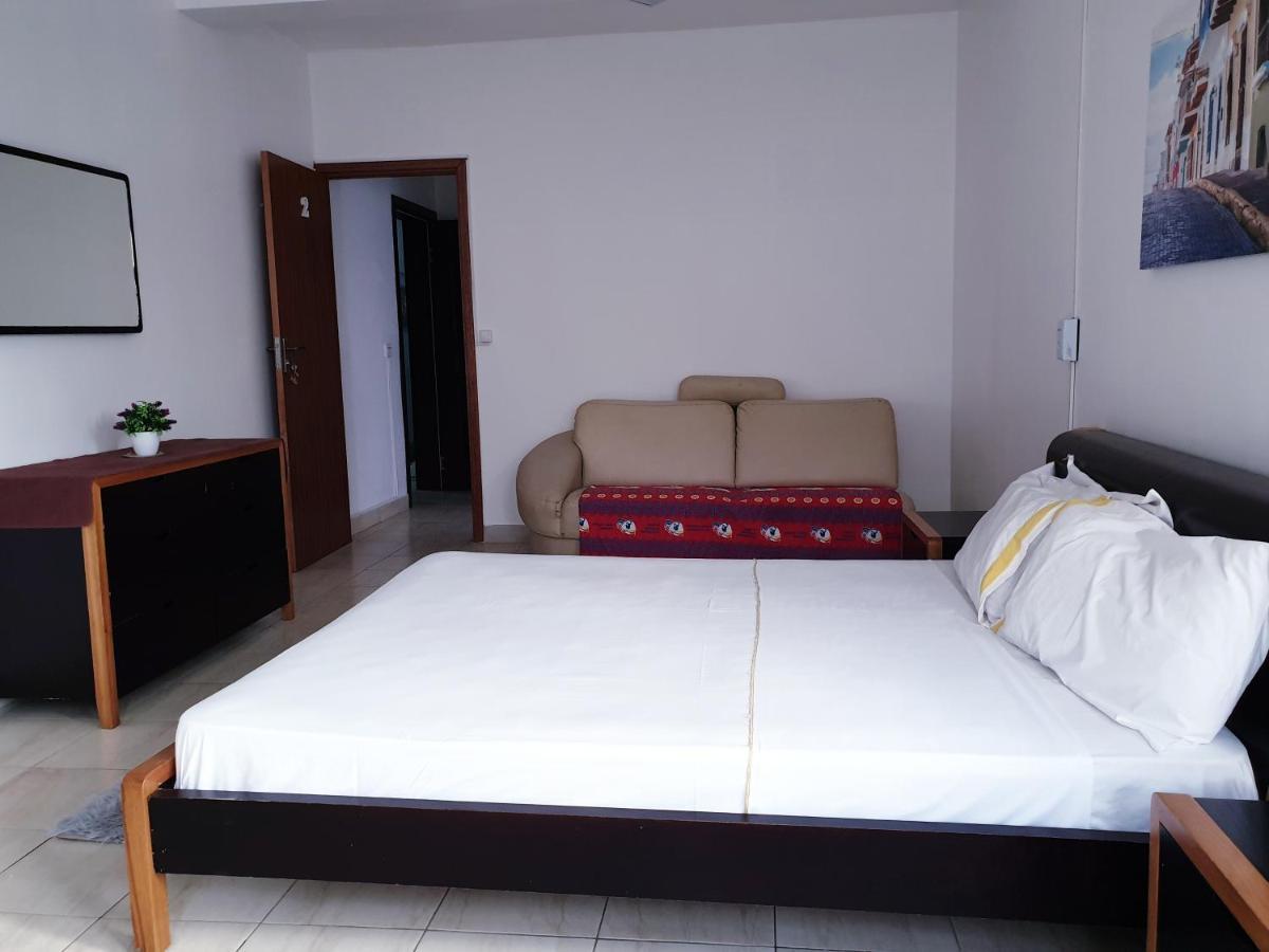 Guest House Mangui Baxu Rooms & Apartment Tarrafal  Exterior photo