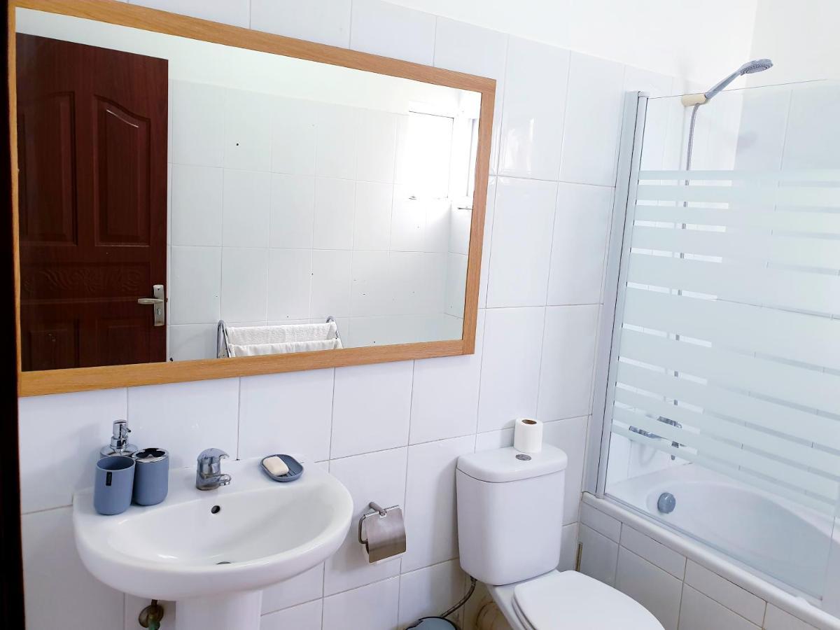 Guest House Mangui Baxu Rooms & Apartment Tarrafal  Exterior photo